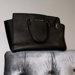 Micheal Kors authentic handbag